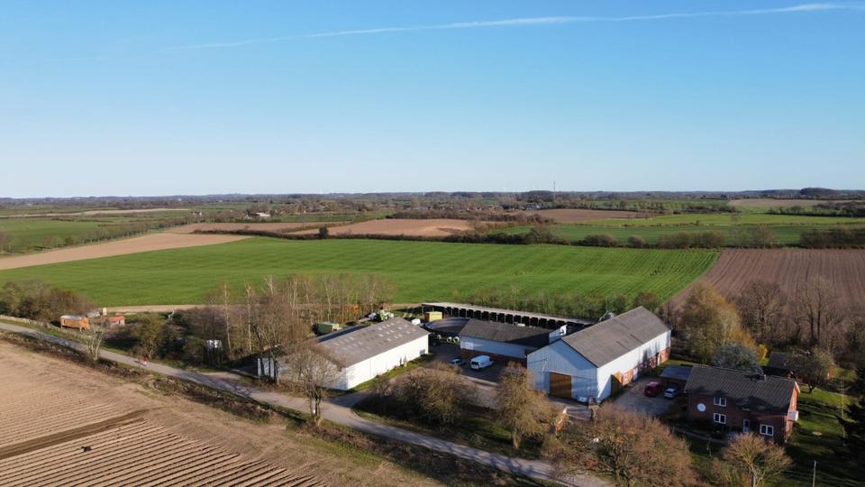 Thumbnail-Großzügige, sanierte 158 m² Wohnung mit Garten, Erstbezug!