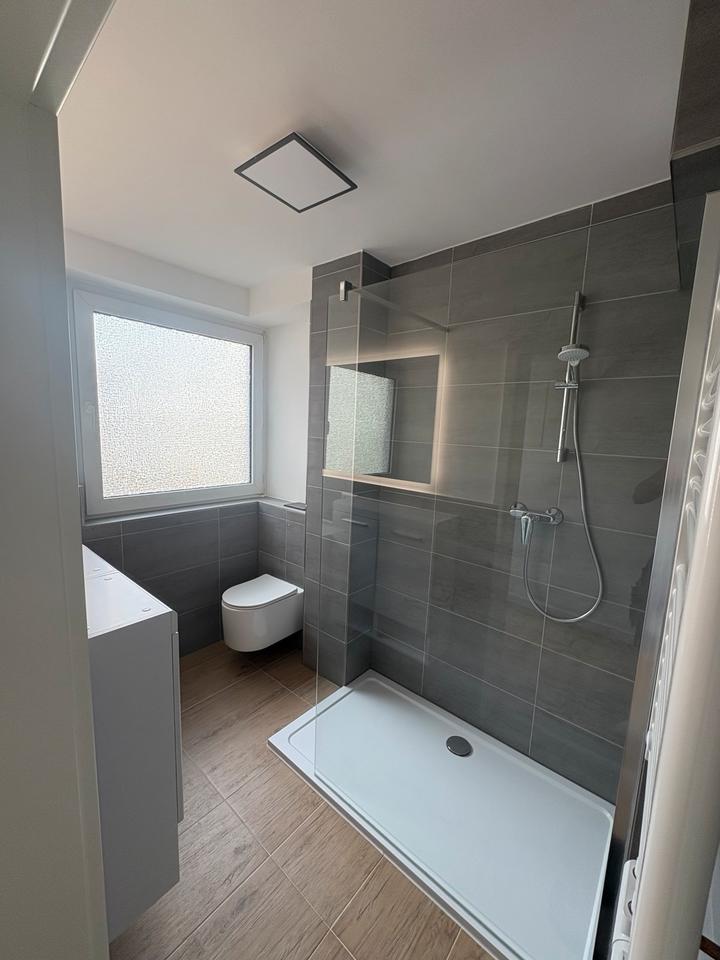 Thumbnail-Stilvoll möblierte Wohnung direkt an der Uni – kernsaniert