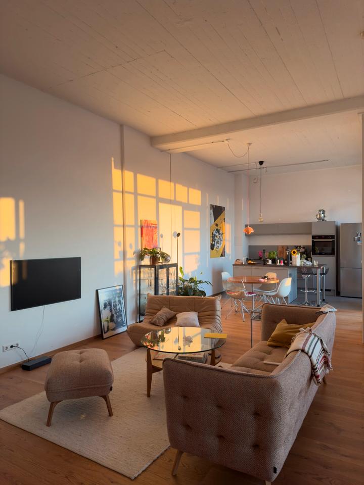 Thumbnail-Stylishes Fabrikloft mit Balkon in Kornwestheim