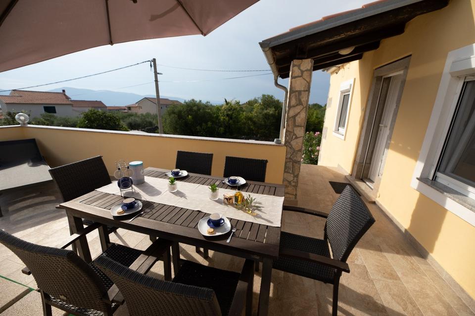 Thumbnail-Idyllisches Ferienhaus mit 2 Apartments auf der Insel Krk