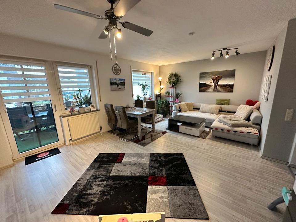 Thumbnail-3-Zimmer Wohnung mit Einbauküche und Tiefgaragen Parkplatz