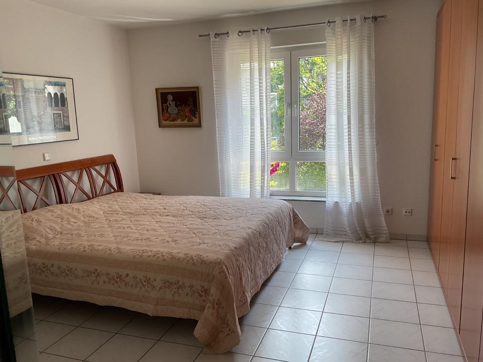 Thumbnail-Möblierte 2-Zimmer-Wohnung in Ffm.--Sachsenhausen-Süd