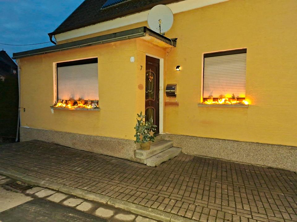 Thumbnail-Einfamilien Haus , ruhige Lage, 112 m2 Wfl, 2800m2 Grundstück