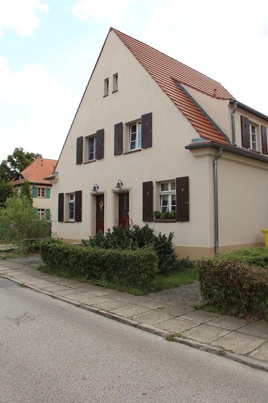 Thumbnail-Gemütliches 3-Raum-Reihenhaus in Lauta-Nord – ideal für Paare und kleine Familien