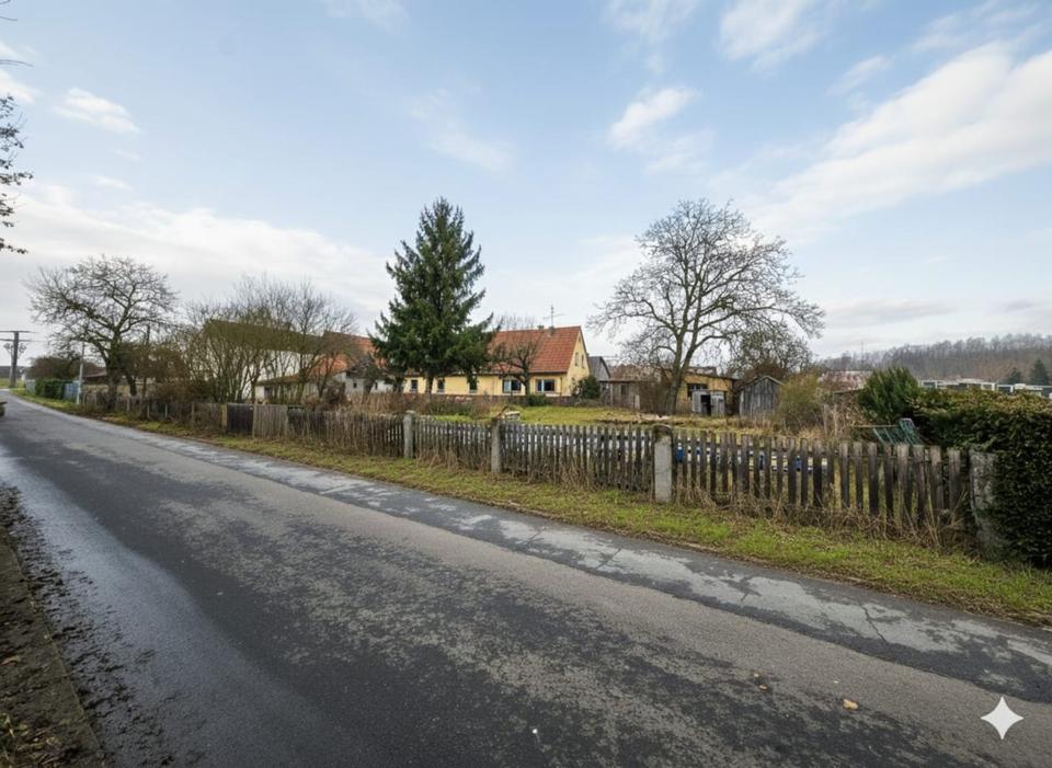Thumbnail-Wohhaus mit Stall- ud Garagengebäude 1948 m² großes Grudstück