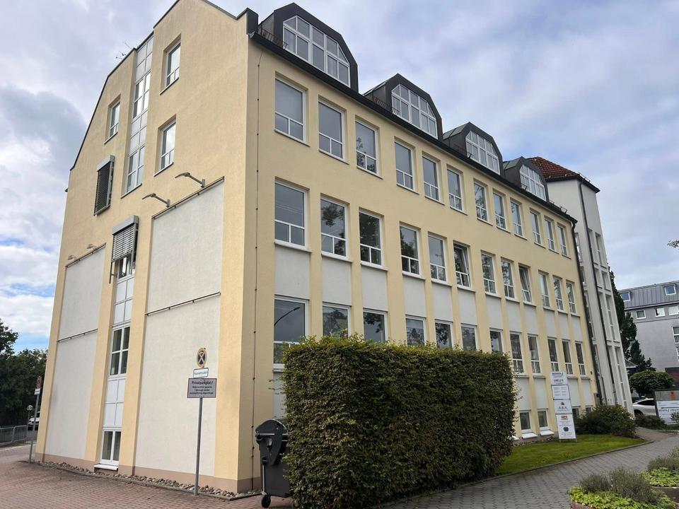 Thumbnail-Großzügige Bürofläche mit ca. 201,12 m² in zentraler Innenstadtlage. Büros auch einzeln vermietbar