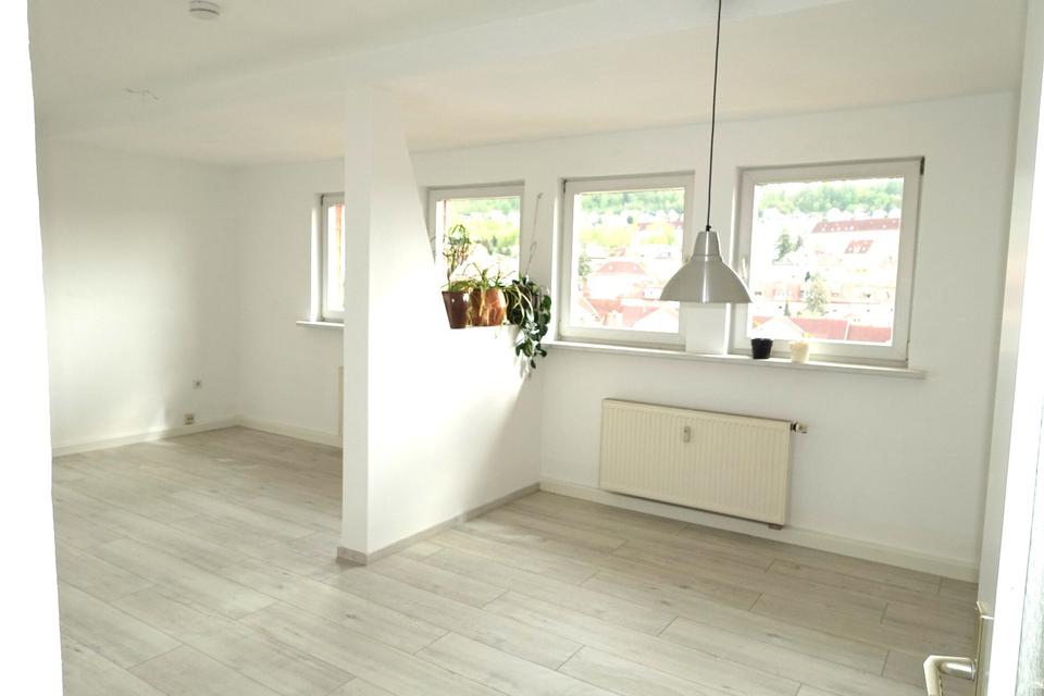 Thumbnail-zentrumsnahe schöne helle Zweiraumwohnung im ruhigem Wohngebiet