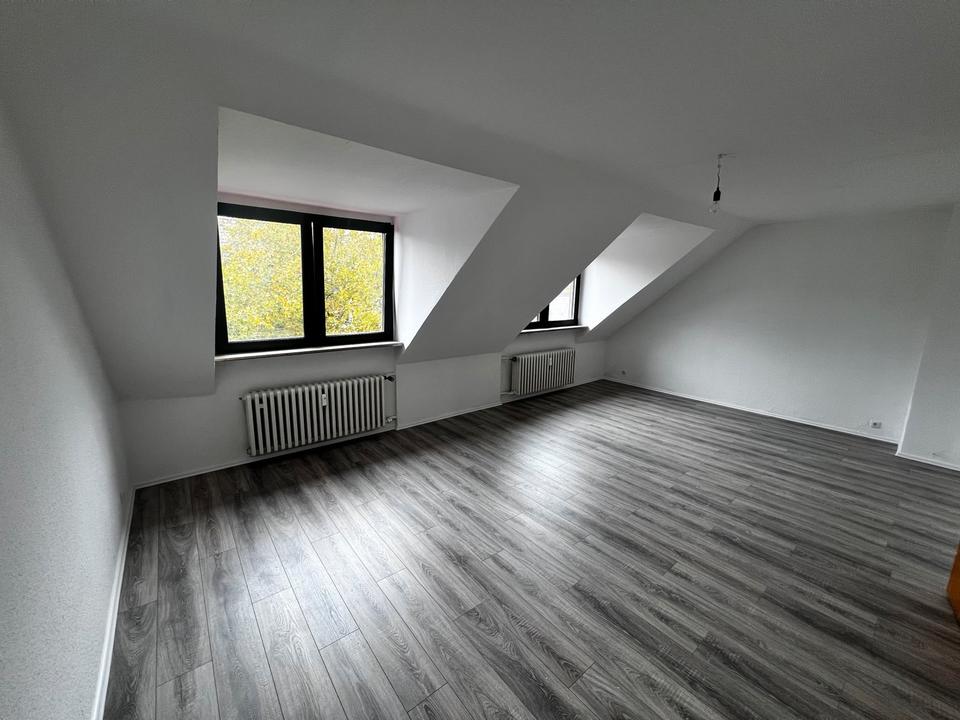 Thumbnail-Renovierte 2,5 Zimmer Wohnung in Rüttenscheid