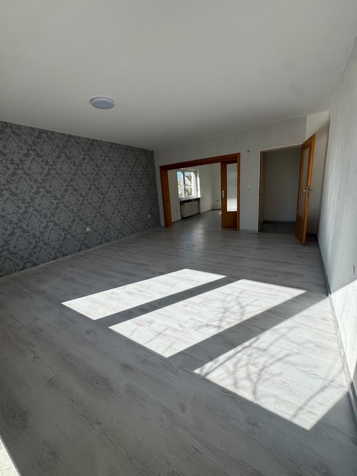 Thumbnail-4ZKB Wohnung 100qm in Borken OT zu vermieten