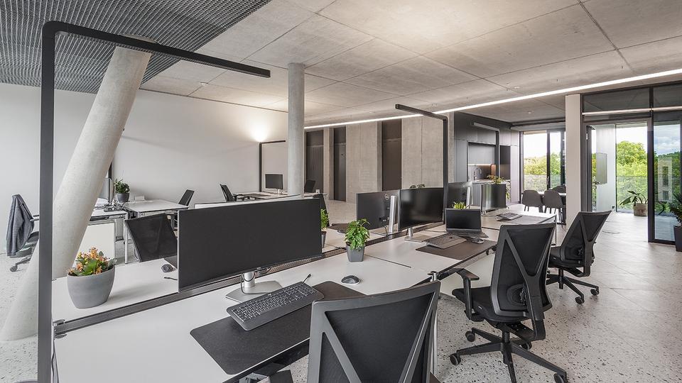 Thumbnail-Arbeitsplatz in Charlottenburg direkt an der Spree - All-in-Miete