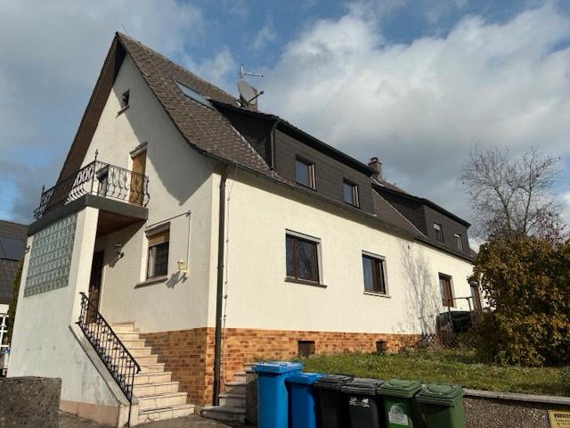 Thumbnail-Doppelhaushälfte mit 50 iger Flair in Burgfarrnbach zu vermieten