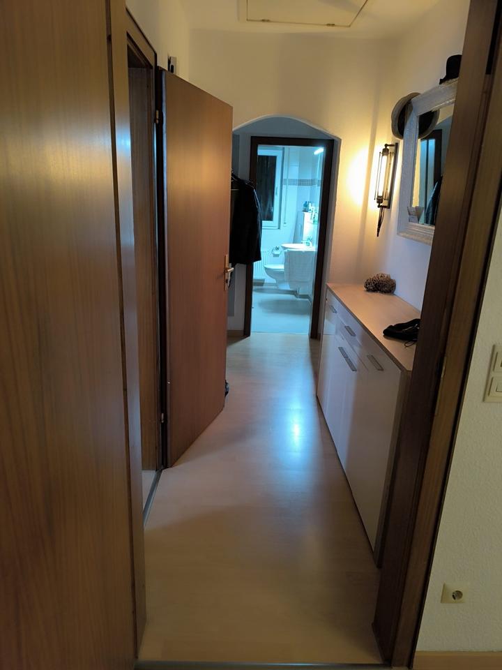 Thumbnail-3 ZKB im OG eines 2 Familienhauses mit Stellplatz und Balkon