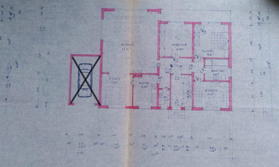 Thumbnail-Großzügige 4-Zimmerwohnung mit Balkon u. EBK - frisch renoviert!