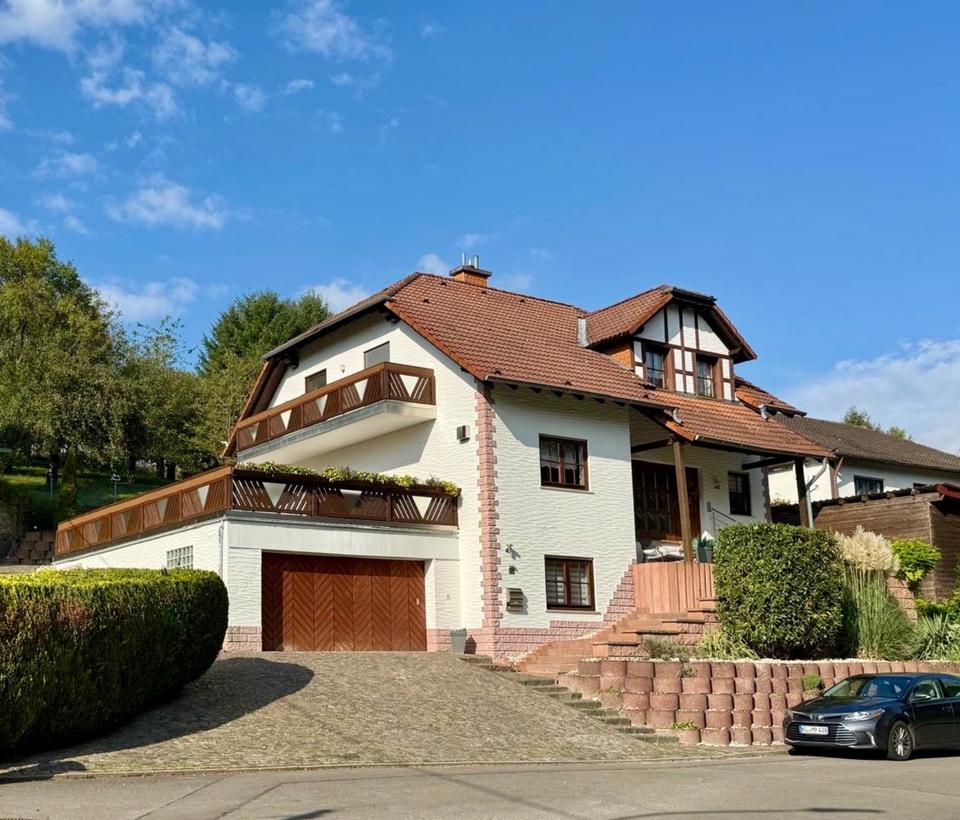 Thumbnail-Dream house with garden, conservatory and apartment