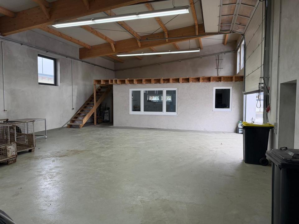 Thumbnail-Gewerbehalle 130qm mit Büro und Hof