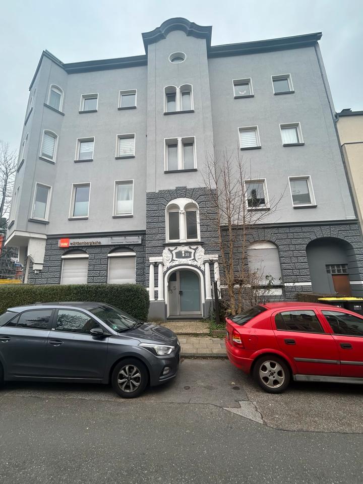 Thumbnail-3,5 Raum DG Wohnung im gepflegten Altbau - zentral gelegen