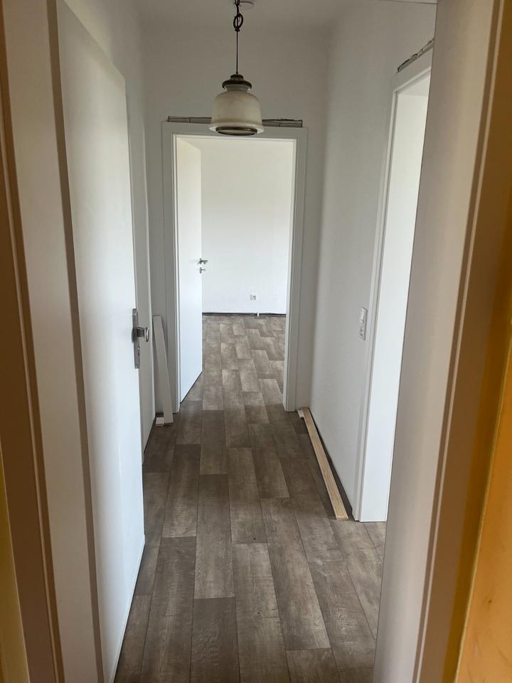 Thumbnail-Wohnung im EG, 3ZKB, saniert, inkl. Kellerraum & PKW-Stellplatz