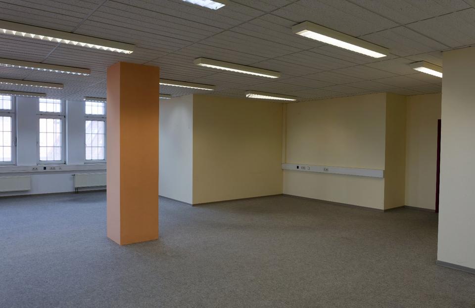Thumbnail-Hupfeldcenter: Turmzimmer, ca. 110 m², im 4. OG am Aufgang B, Lage zum Innenhof