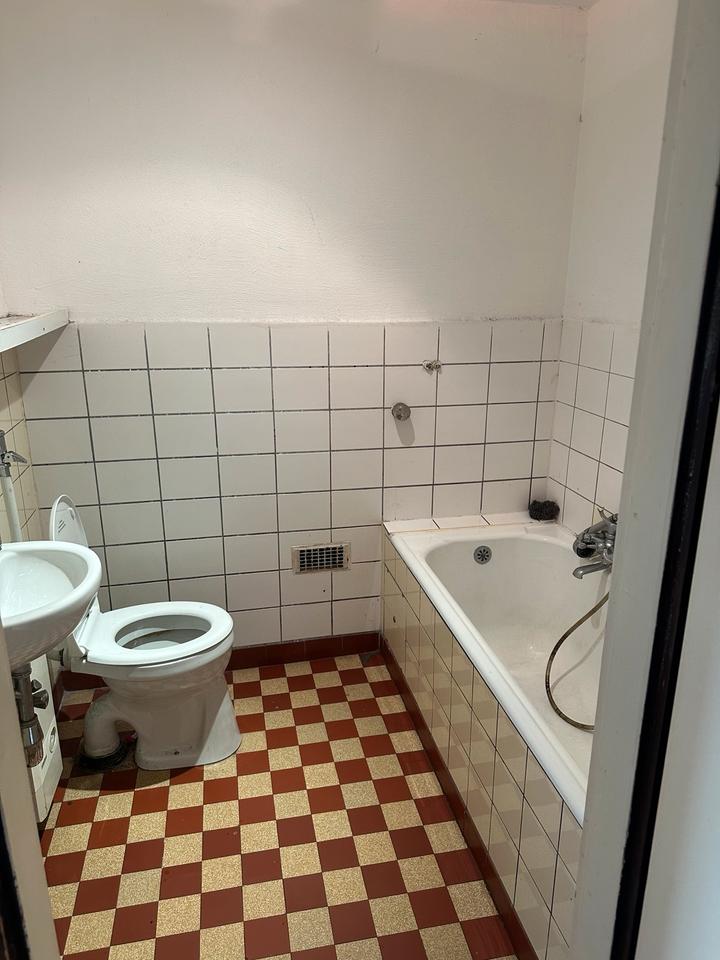 Thumbnail-1 Zimmer + Bad