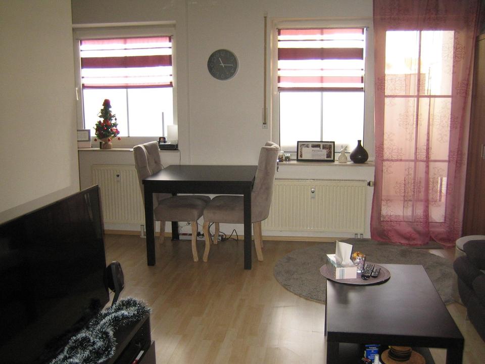 Thumbnail-Schöne 2-Zimmer-Wohnung EG mit Südwestbalkon