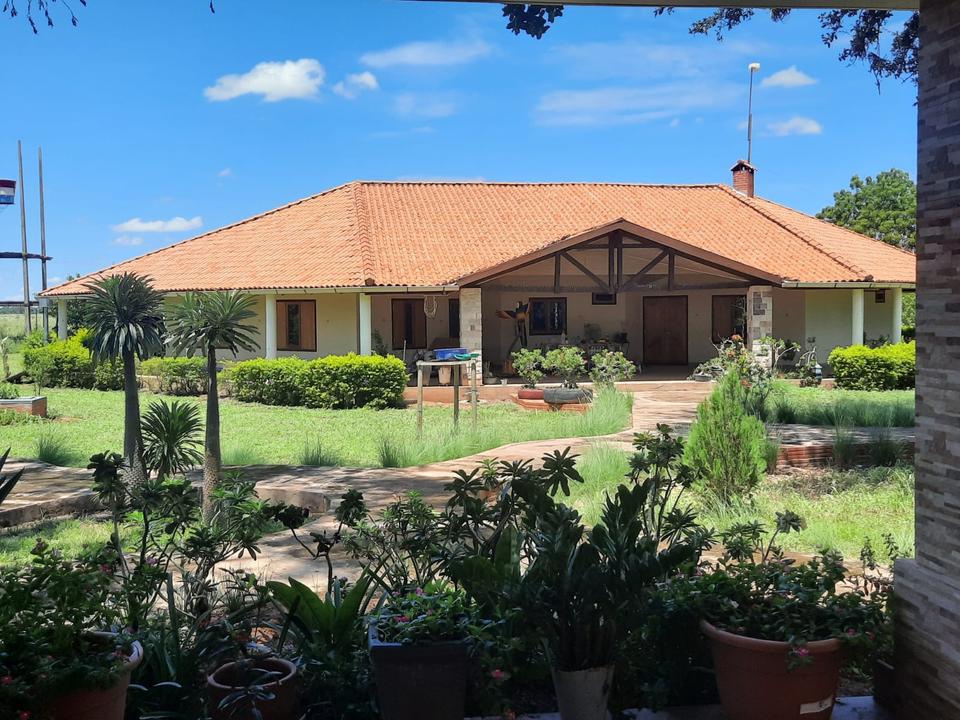 Thumbnail-Traumhafte Immobilie in Paraguay zu verkaufen + Pool + Gästehaus