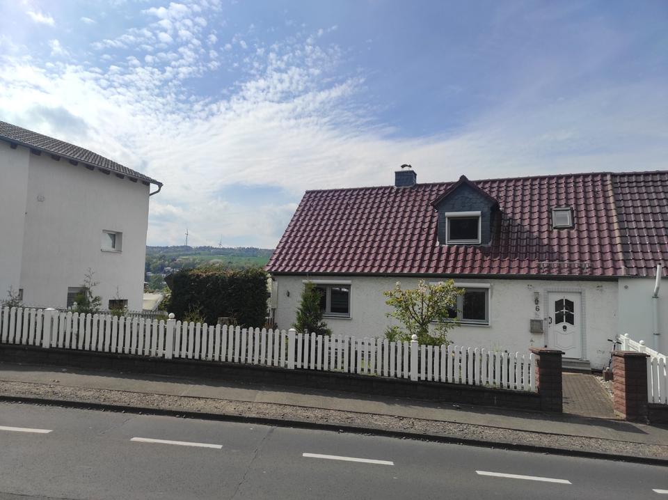 Thumbnail-Einfamilienhaus Doppelhaushälfte PROVISIONSFREI Haus Melsungen