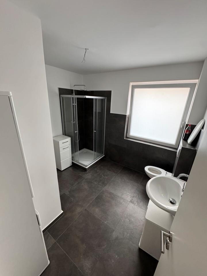 Thumbnail-4-Zimmer-Wohnung mit Balkon in ruhiger Lage – sofort bezugsfrei