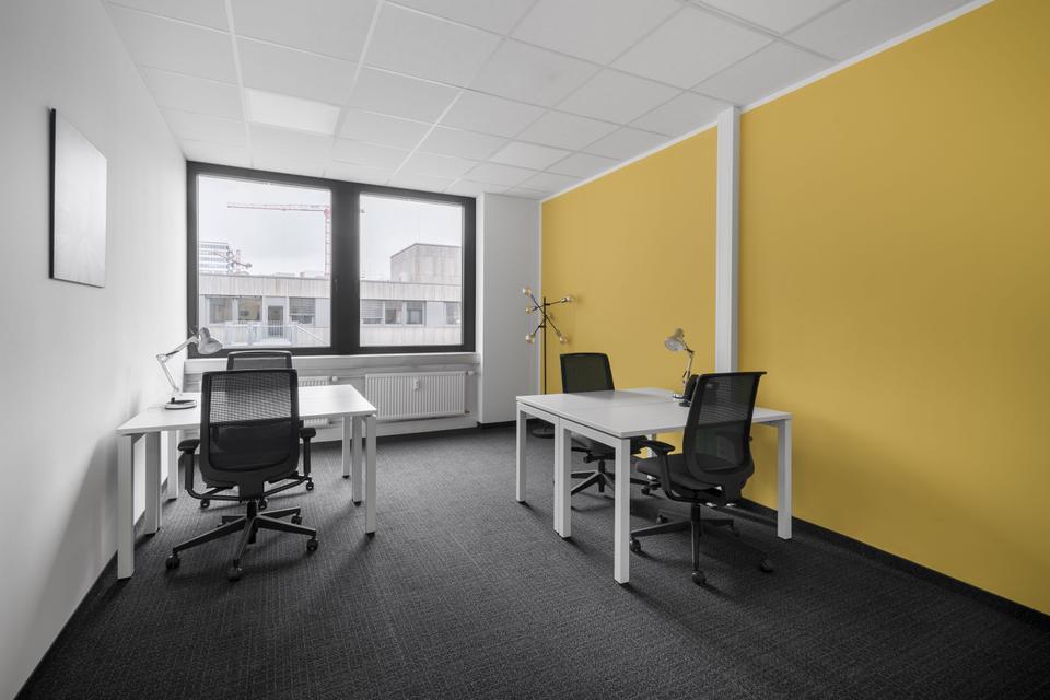 Thumbnail-Privater Büroraum für 3 Person in Regus Friedrich-Henning Straße