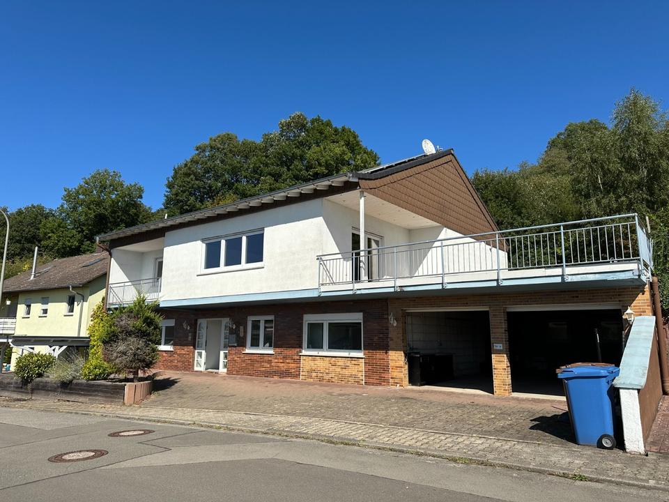 Thumbnail-**1 Familienhaus mit viel Platz und einer traumhaften Aussicht**