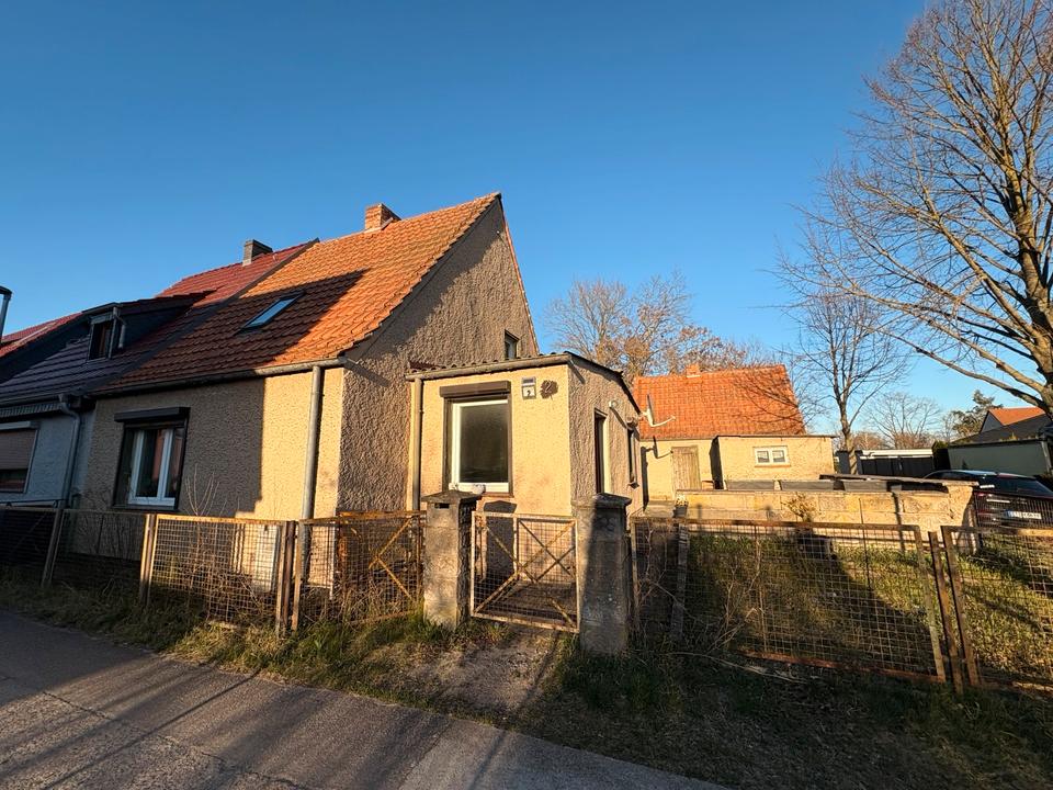 Thumbnail-REIHENENDHAUS MIT GROẞEM GARTEN & BAUGENEHMIGUNG