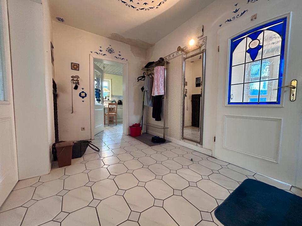 Thumbnail-Freistehendes EFH am Feldrand – ruhig, Kamin, bezugsfertig