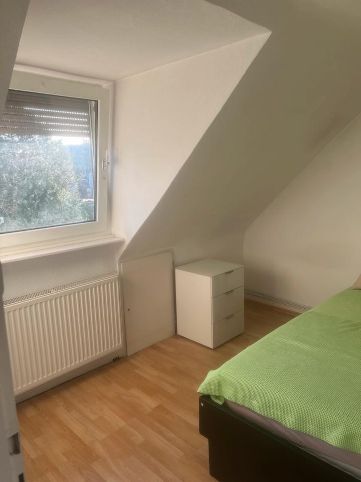 Thumbnail-Ein wg Zimmer im Haus mit Garten (zwichen Miete fur 3 Monaten)