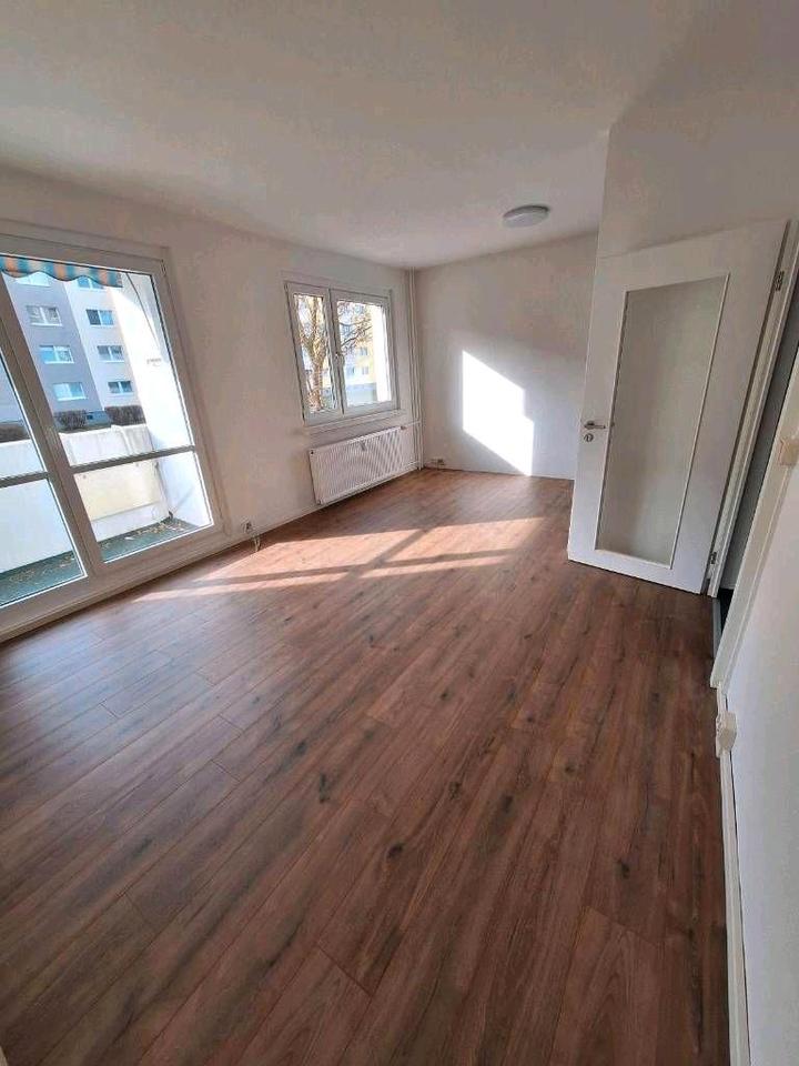 Thumbnail-Erstbezug nach Komplettsanierung Biete 3-Raumwohnung mit Balkon