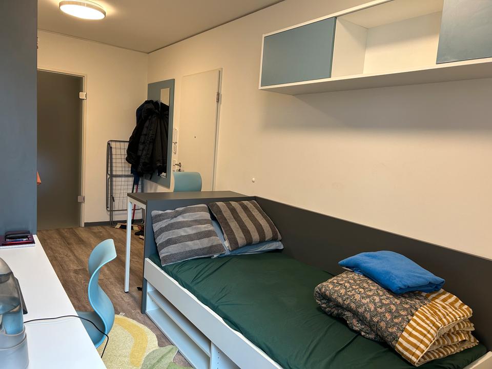 Thumbnail-Fully Furnished Studio AptVollständig möbliertes Studio-Apt