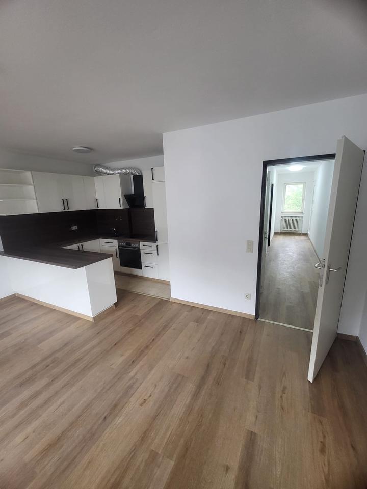Thumbnail-Moderne 2-Zimmer-Wohnung mit eigenem Parkplatz
