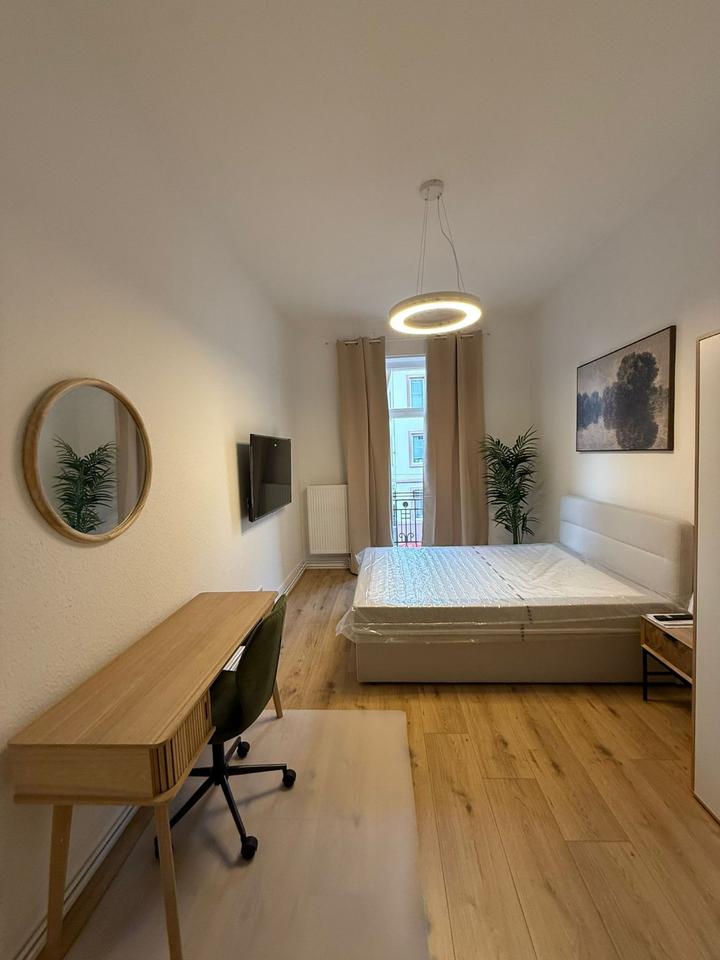 Thumbnail-Möbliertes WG Zimmer in sarnierter Wohnung