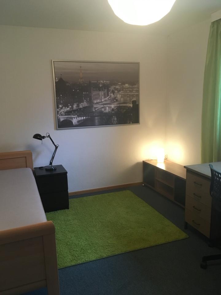 Thumbnail-Ein möbliertes Zimmer, Größe 16 m² zum 1.6