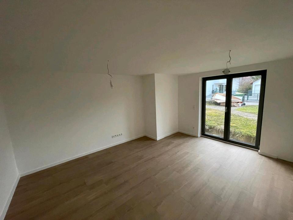 Thumbnail-Moderne, frisch renovierte 2-Zimmer- Einliegerwohnung
