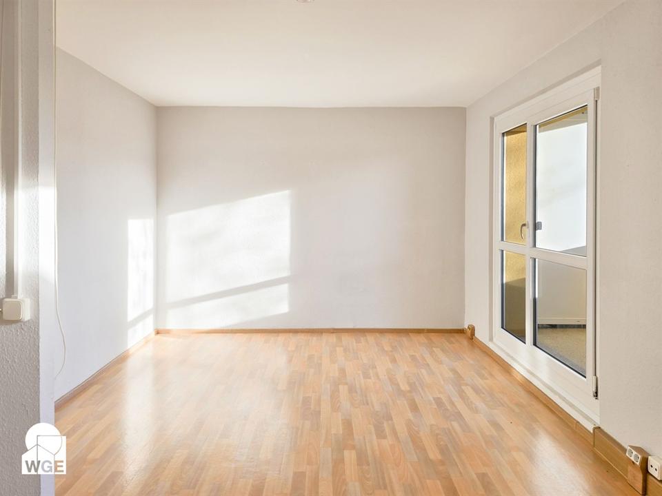 Thumbnail-Helle, geräumige 3-Raum-Wohnung nahe der Elsteraue inkl. Gutschein für einen Baumarkt Ihrer Wahl