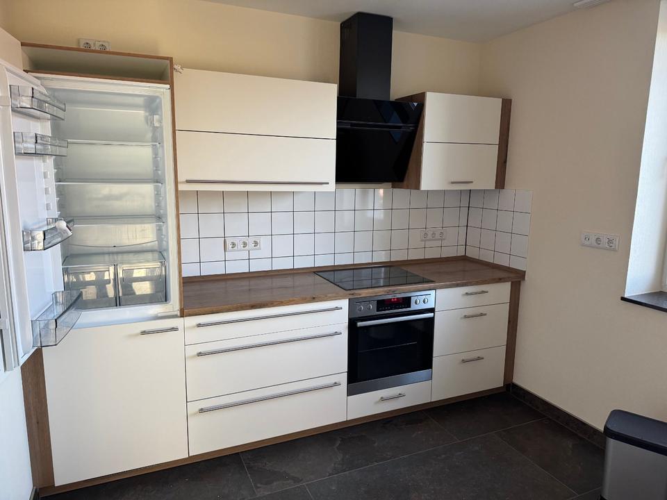 Thumbnail-Helle moderne 3-Raum Wohnung zu vermieten