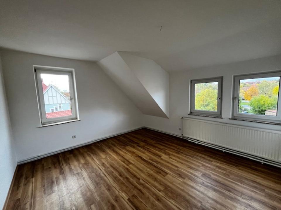 Thumbnail-Wohnung im 2. OG., 86,7 m², 4 Zimmer, Küche, Bad, Abstellraum
