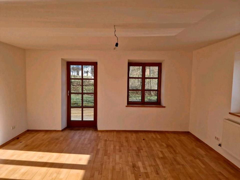 Thumbnail-Schöne, helle 3-Zimmer Wohnung in ruhiger Lage auf 4-Seit Hof