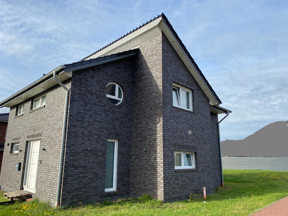 Thumbnail-Freistehendes Einfamilienhaus KFW55 BJ. 2019 in 24612 Loxstedt