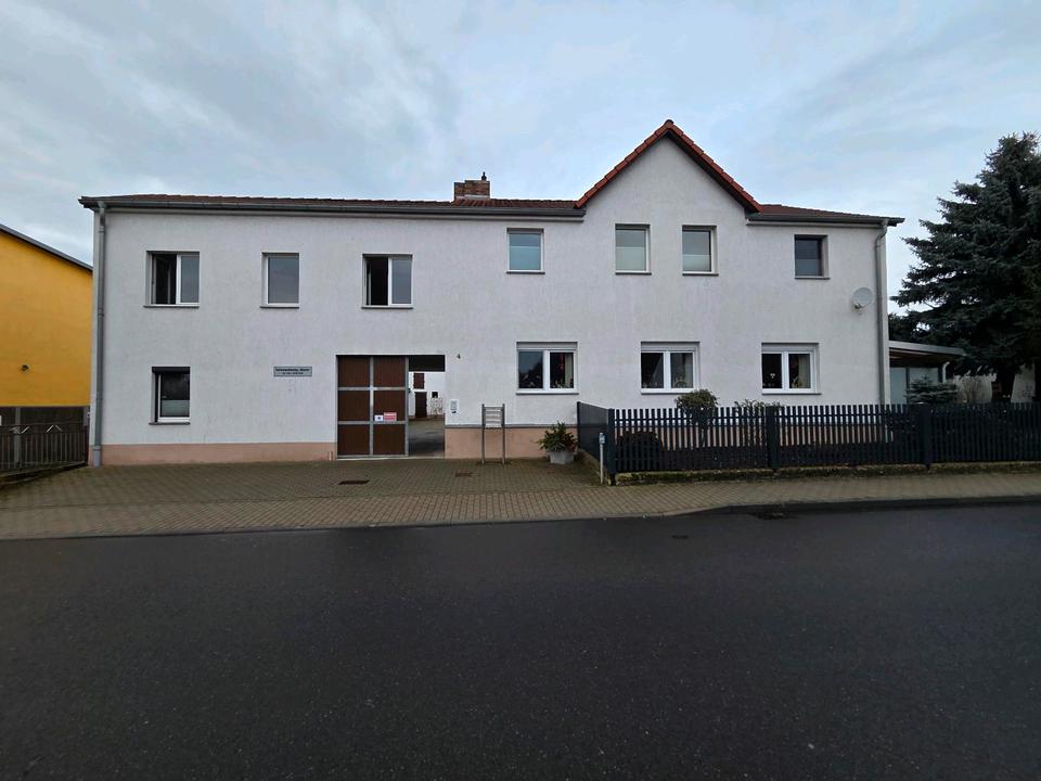 Thumbnail-Halbhaus in Hörlitz zu vermieten