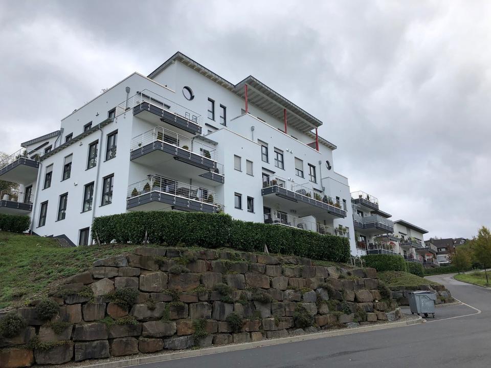 Thumbnail-3-Zimmer Wohnung mit Terrasse u. Tiefgaragenplatz Wiehl-Zentrum