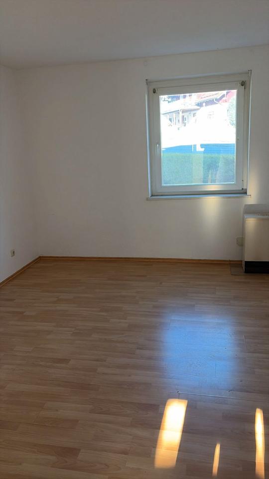 Thumbnail-Gemütliche Erdgeschoss-Wohnung mit Einbauküche in Schönberg!