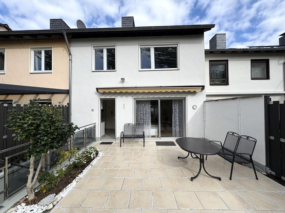 Thumbnail-**Bonn-Beuel: Gepflegtes Reihenmittelhaus in toller Lage! 4 Zimmer, Terrasse, Garten**