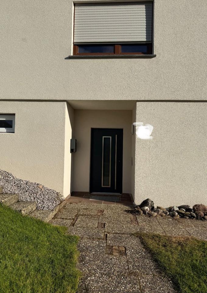 Thumbnail-Gepflegte 4-Zimmer Wohnung mit Terrasse, Gartenanteil und Garage