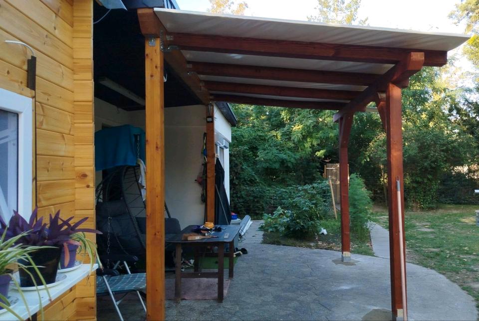 Thumbnail-kleines Häuschen am See