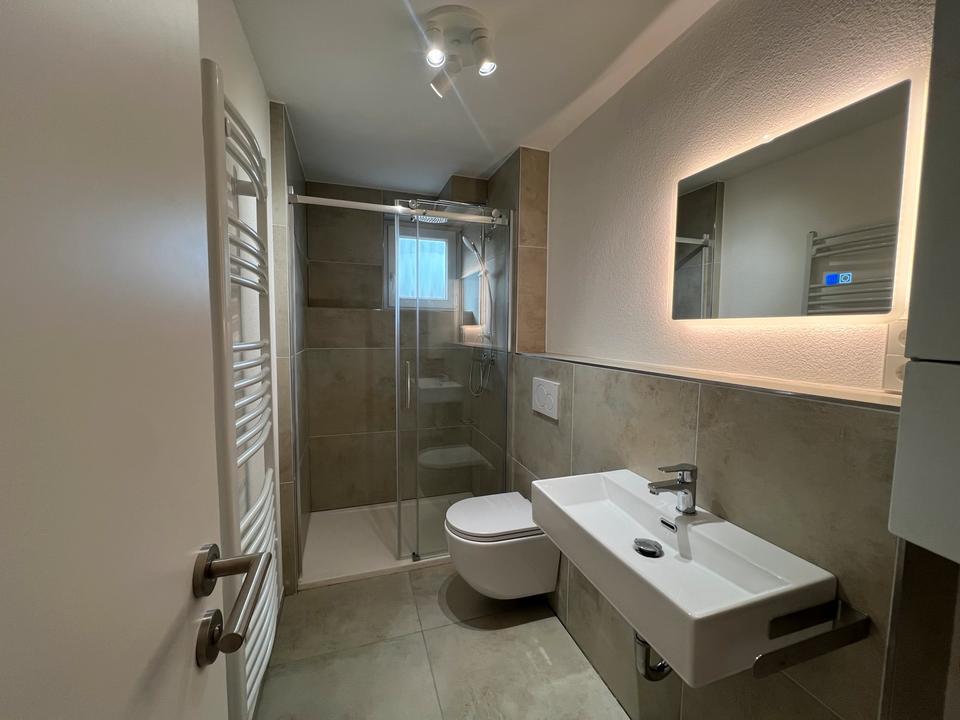 Thumbnail-Kernsanierte 2-Zimmer-EG-Wohnung Pliensauvorstadt